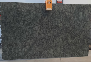 GRANITO VERDE OLIVA - 012511