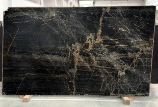 QUARTZITE BROWN AMBER